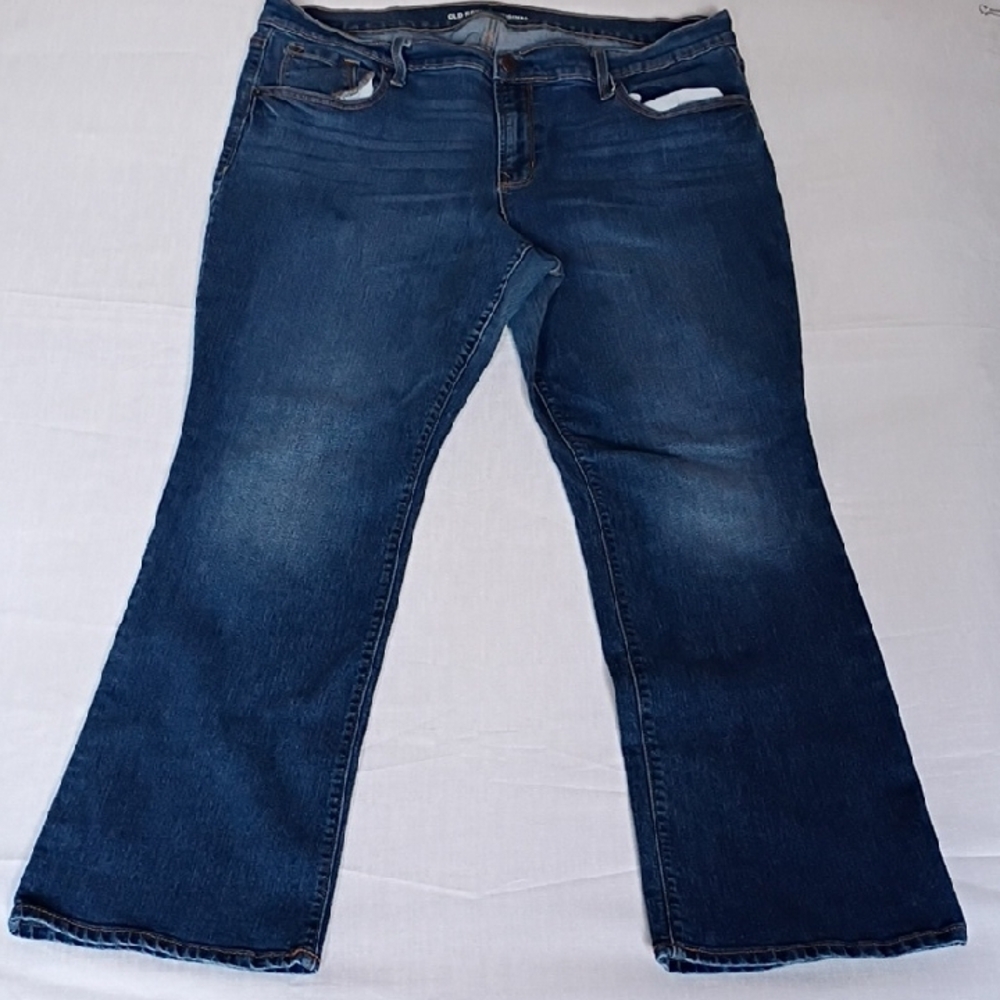Old Navy women's Mid-Rise Blue Jeans Bootcut Size 16 - Picture 2 of 12